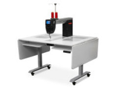 BERNINA Q20 on Electric Lift Table